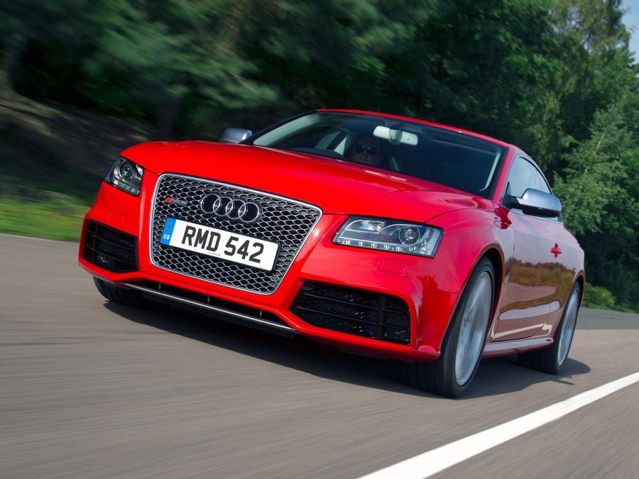  Audi RS5 Coupe 2010 года  (UK) (фото 8 из 12)